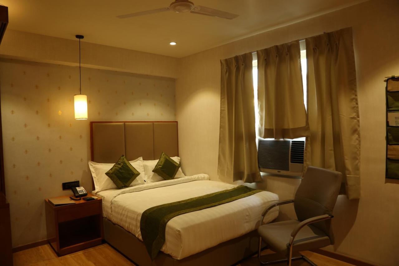 Hotel Reva Regency Μποπάλ Εξωτερικό φωτογραφία